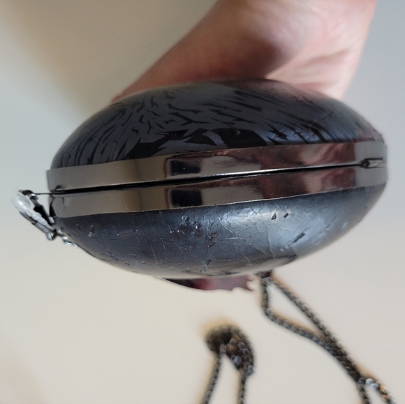 Iron Fist You Ripped My Heart Out Hardshell Clutch, NWT With Flaws - Picture 6 of 10